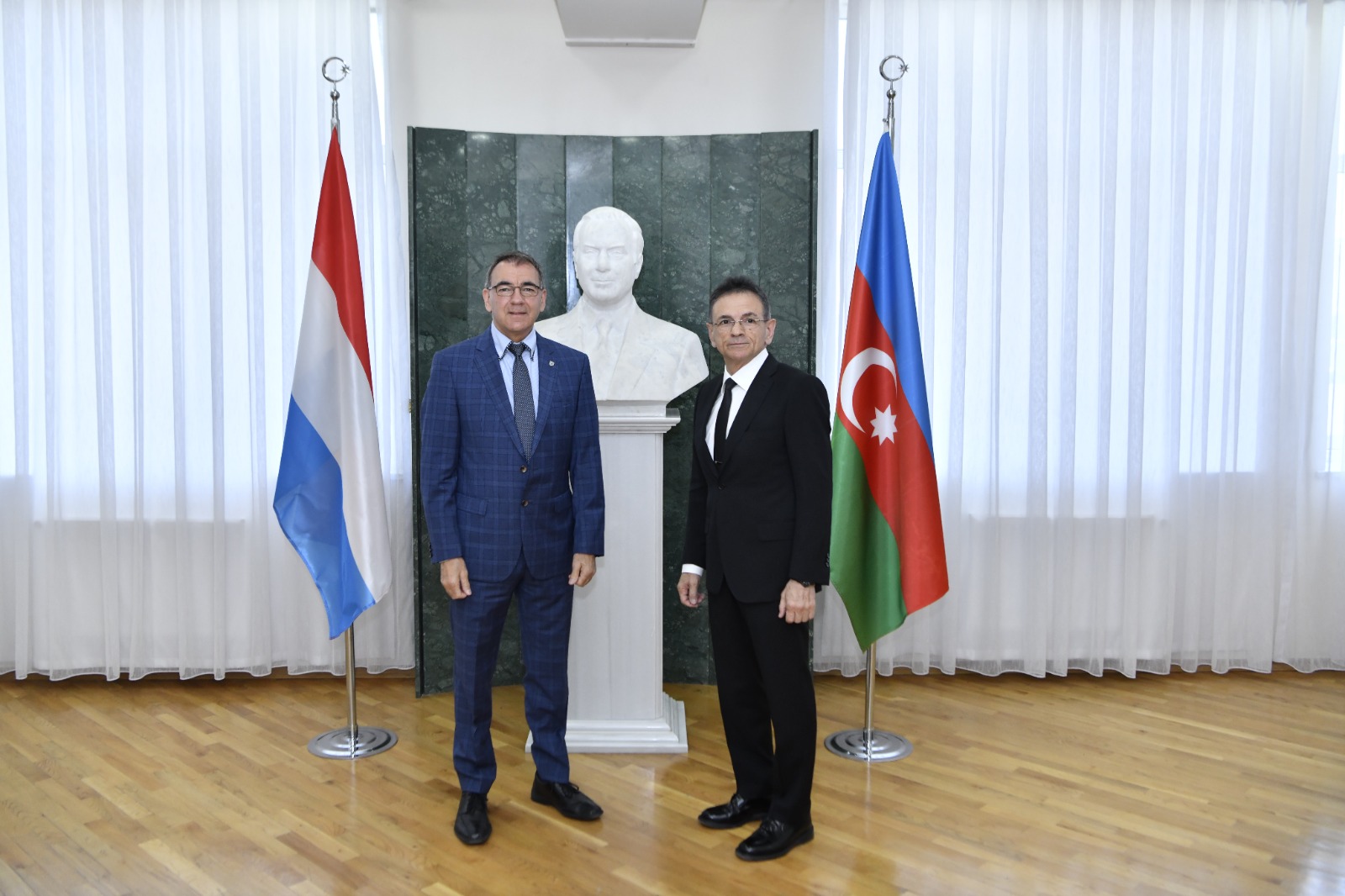 AVF-in prezidenti Mişel Turk ilə görüşüb